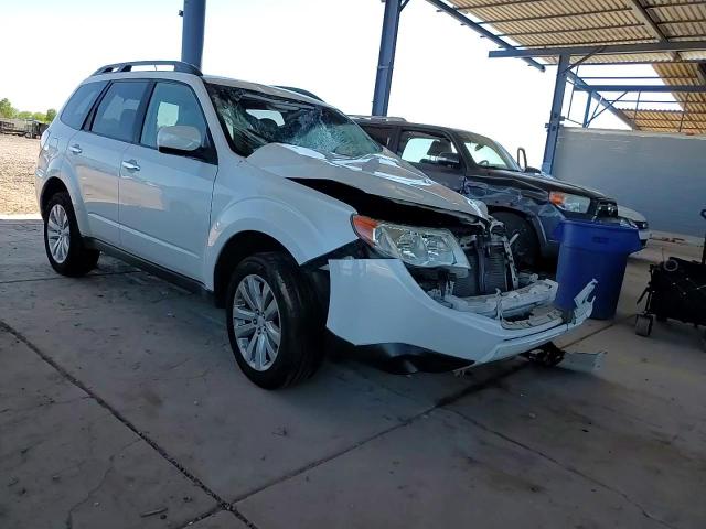 2011 Subaru Forester 2.5X Premium VIN: JF2SHBDC5BH749917 Lot: 55671365