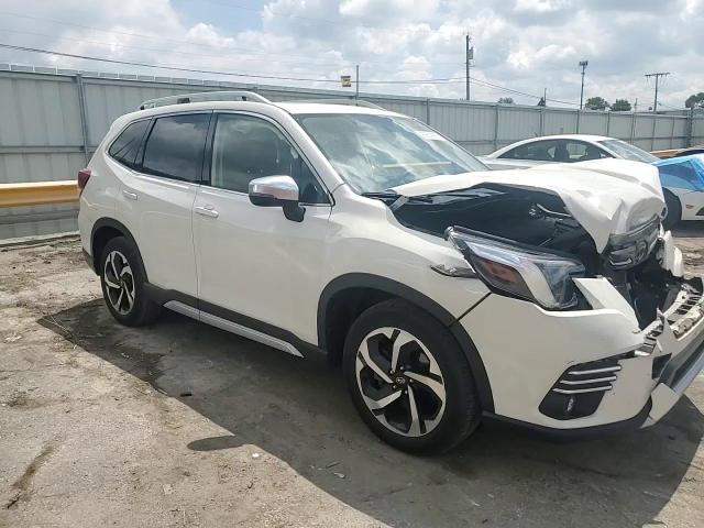 2022 Subaru Forester Touring VIN: JF2SKARC2NH500645 Lot: 56951905