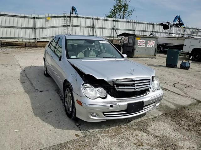 2006 Mercedes-Benz C 280 4Matic VIN: WDBRF92H36F737565 Lot: 55791235