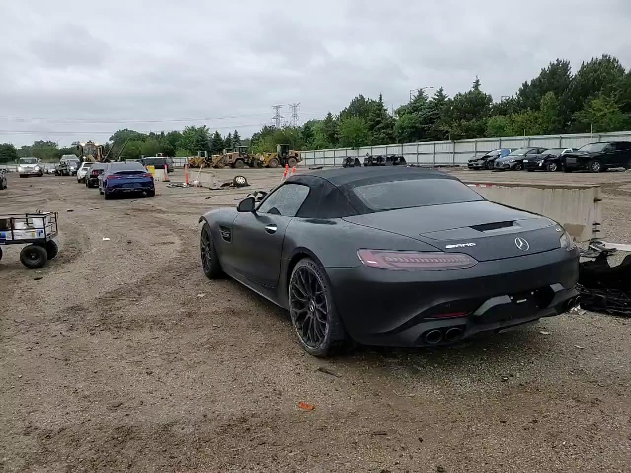 Фото: W1KYK8CA9MA042558