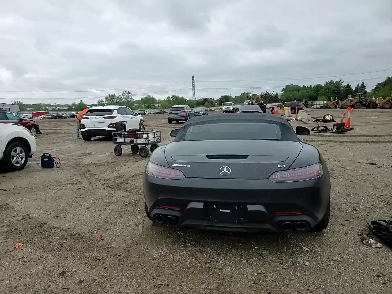 Фото: W1KYK8CA9MA042558