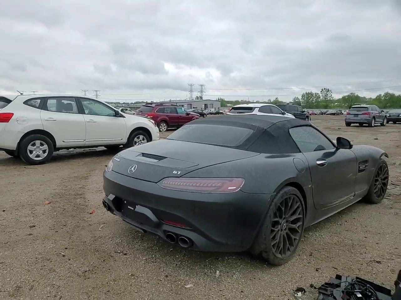 Фото: W1KYK8CA9MA042558