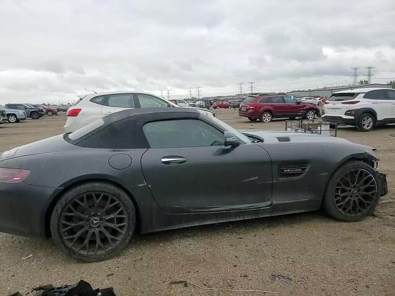 Фото: W1KYK8CA9MA042558