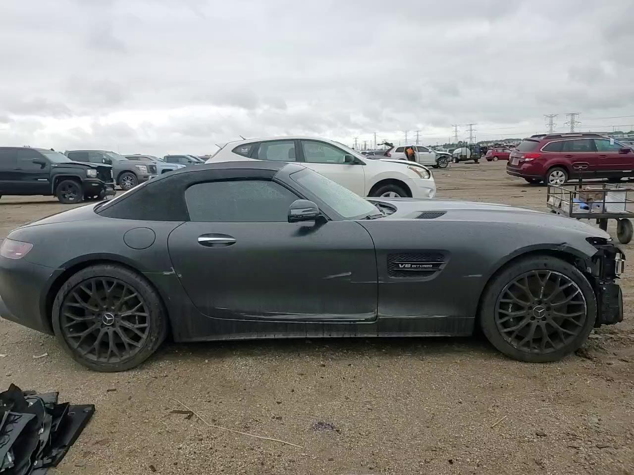 Фото: W1KYK8CA9MA042558