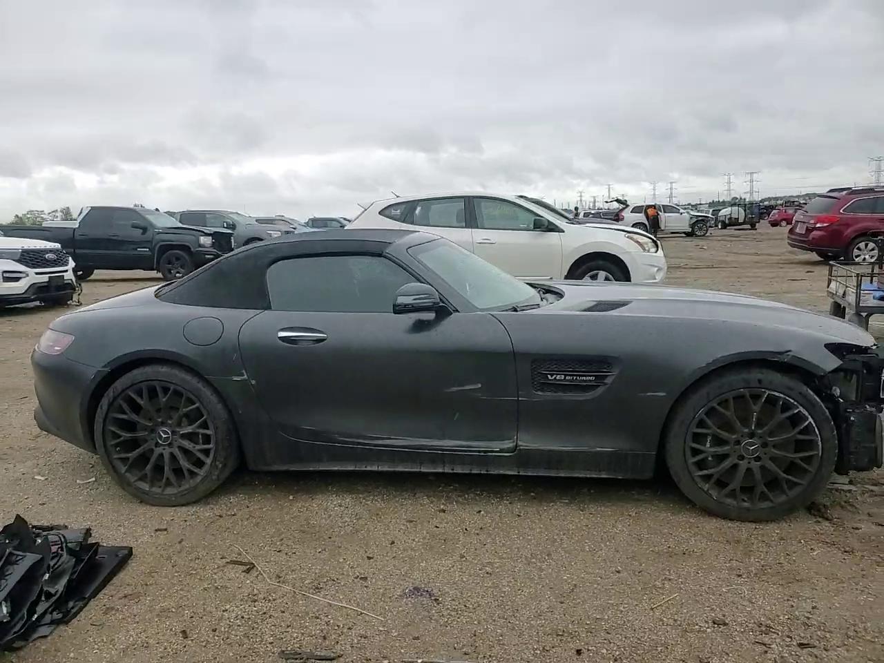 Фото: W1KYK8CA9MA042558