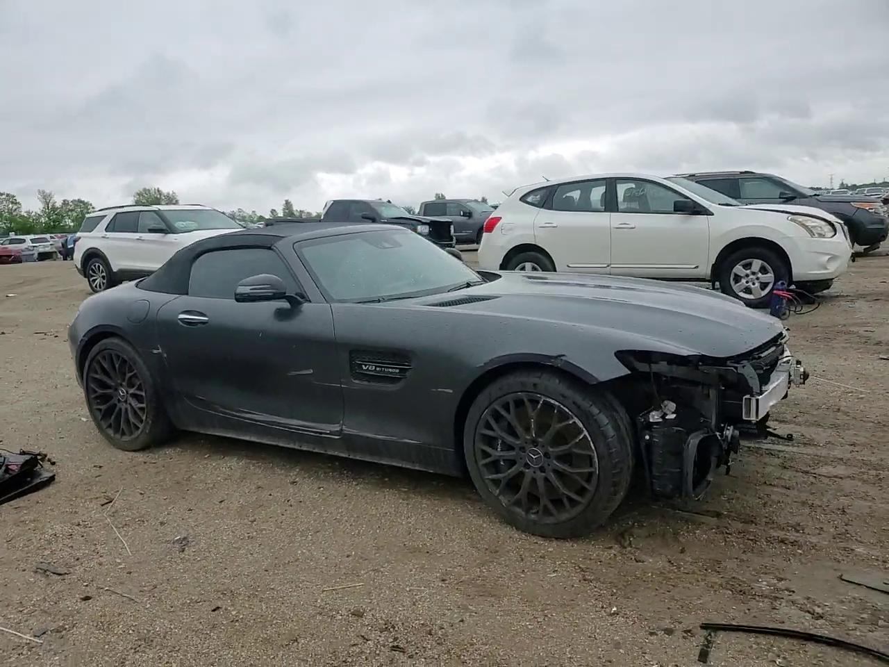 Фото: W1KYK8CA9MA042558