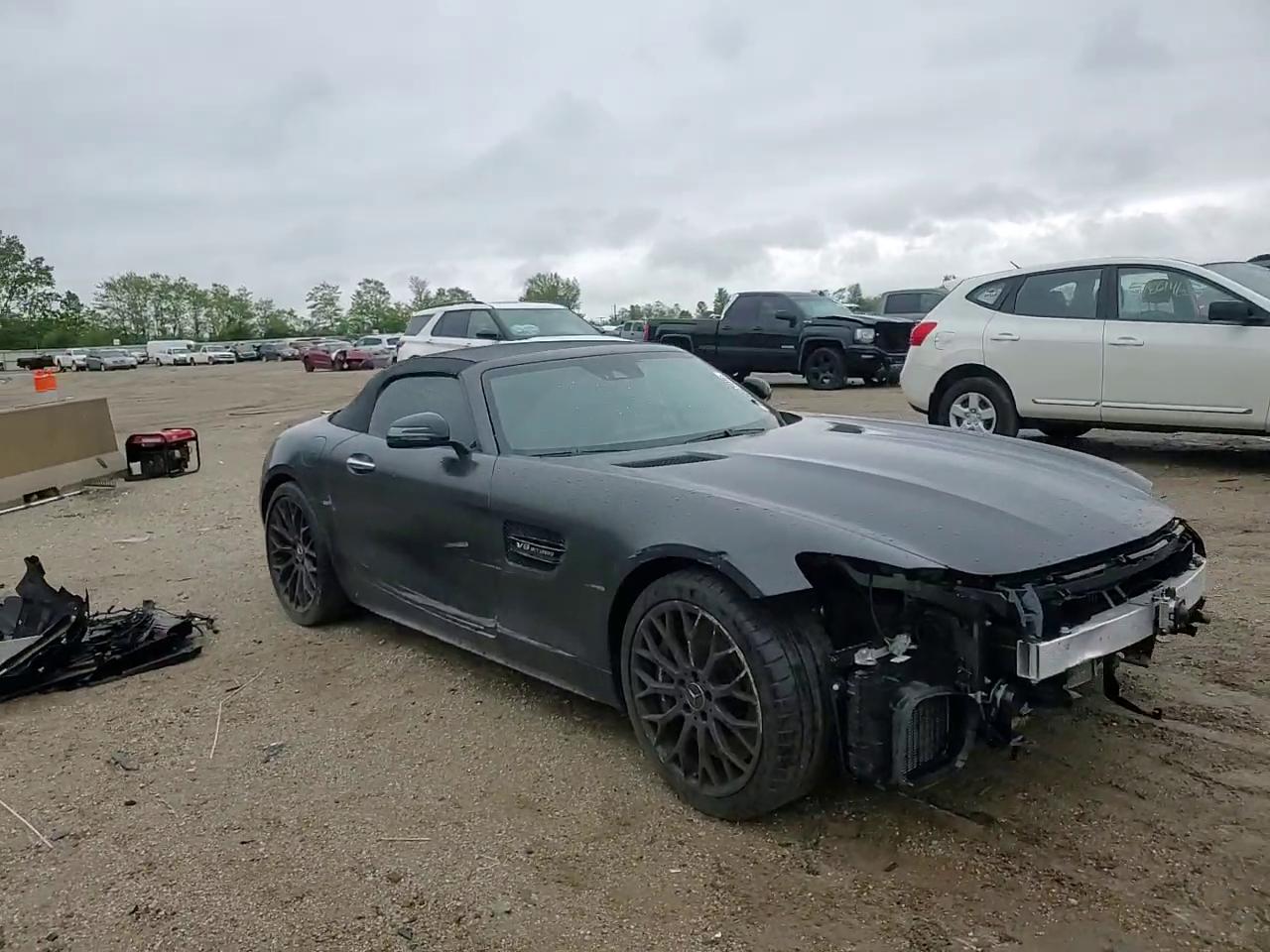 Фото: W1KYK8CA9MA042558