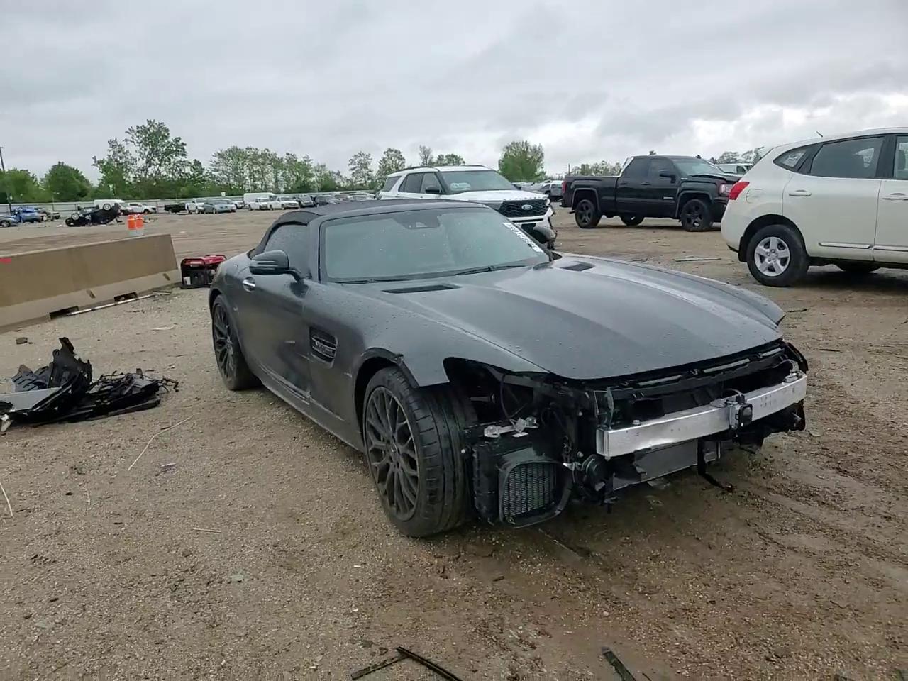 Фото: W1KYK8CA9MA042558