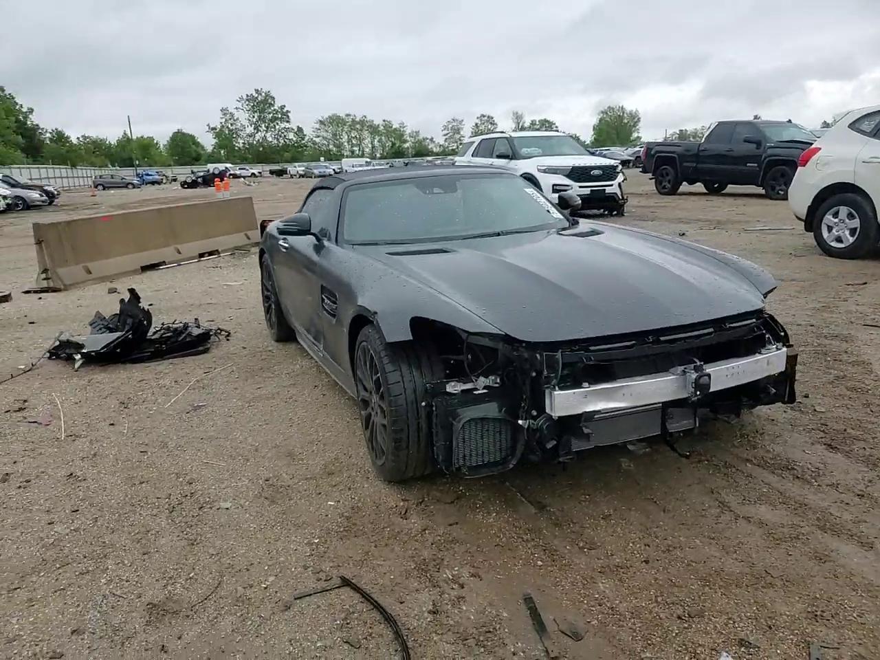 Фото: W1KYK8CA9MA042558