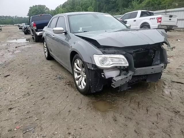 2019 Chrysler 300 Limited VIN: 2C3CCAEG9KH536495 Lot: 57052115