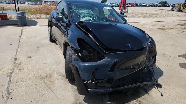 2022 Tesla Model Y VIN: 7SAYGDEE9NA002767 Lot: 58671105