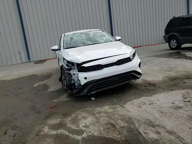 2023 Kia Forte Lx VIN: 3KPF24AD3PE661259 Lot: 56228165