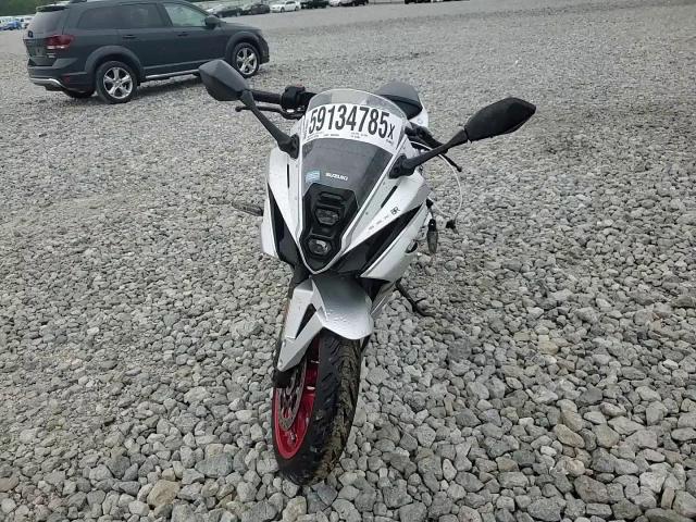 2024 Suzuki Gsx800 F VIN: JS1EM13B9R7101906 Lot: 59134785