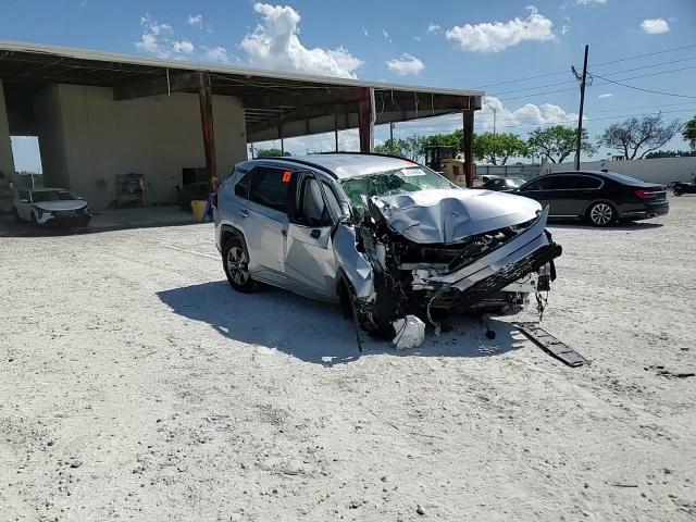 2024 Toyota Rav4 Le VIN: JTMLWRFV4RD245585 Lot: 57164465
