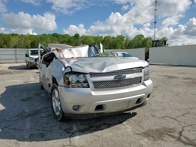 2010 Chevrolet Suburban C1500 Ls VIN: 1GNUCHE02AR266754 Lot: 56241955