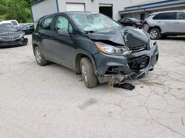 2019 Chevrolet Trax Ls VIN: 3GNCJNSB8KL137836 Lot: 56178695