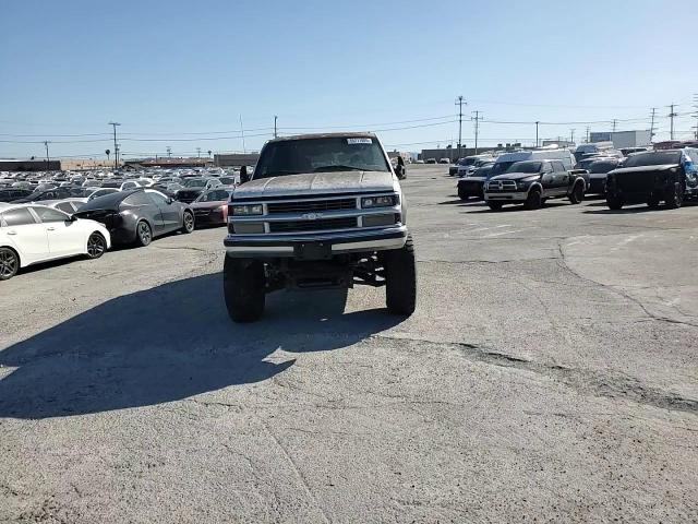 1999 Chevrolet Suburban K2500 VIN: 1GNGK26J7XJ489089 Lot: 55211905