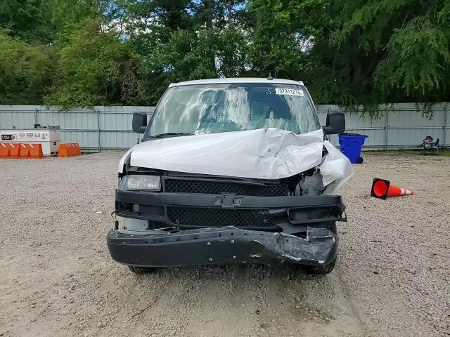 2018 Chevrolet Express G2500 VIN: 1GCWGAFP2J1339273 Lot: 57911215
