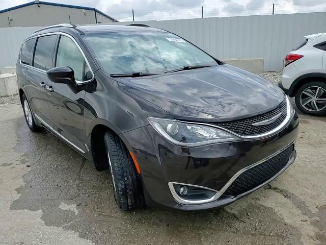 2018 Chrysler Pacifica Touring L VIN: 2C4RC1BG6JR142049 Lot: 55959895