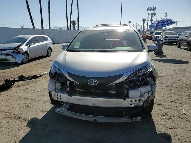 2021 Toyota Sienna Xle VIN: 5TDJRKEC8MS058563 Lot: 56932015