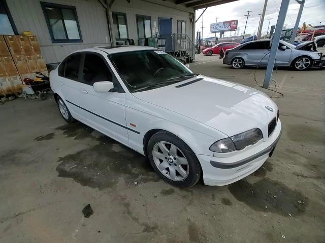 2001 BMW 325 I VIN: WBAAV33461FU75489 Lot: 56915185