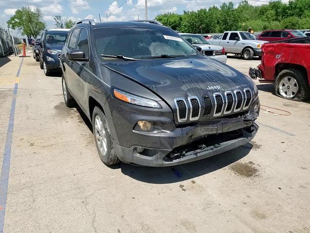 2016 Jeep Cherokee Latitude VIN: 1C4PJLCBXGW177110 Lot: 56589375