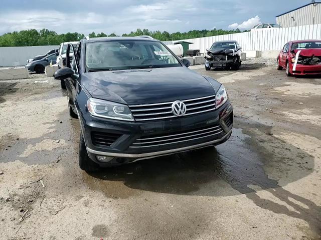 2016 Volkswagen Touareg Sport VIN: WVGEF9BP3GD008823 Lot: 56838985