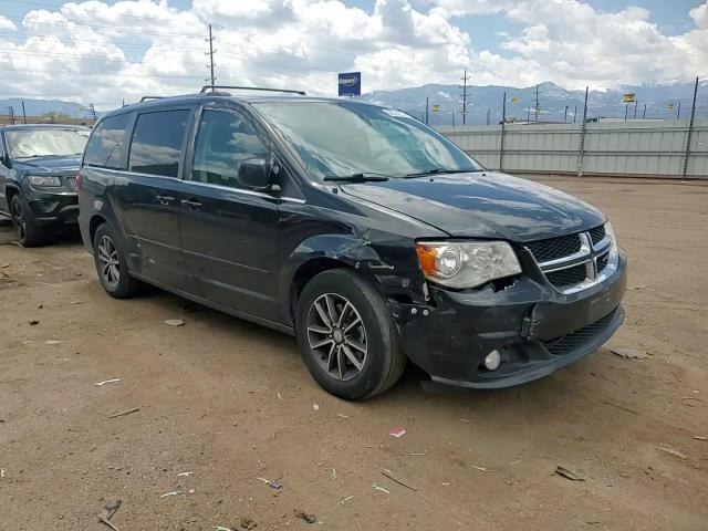 2017 Dodge Grand Caravan Sxt VIN: 2C4RDGCG6HR557428 Lot: 56324225