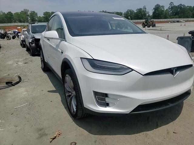 2017 Tesla Model X VIN: 5YJXCBE29HF043552 Lot: 57074005