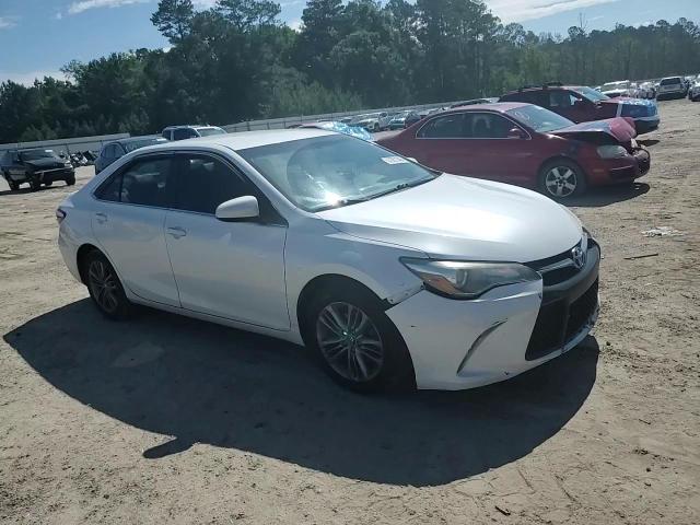 2016 Toyota Camry Le VIN: 4T1BF1FK2GU260582 Lot: 57067945