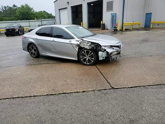 2018 Toyota Camry L VIN: 4T1B11HK3JU009136 Lot: 58632575