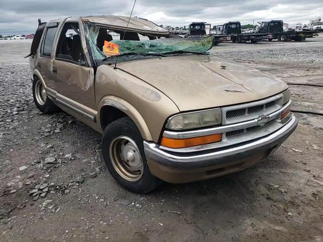 2000 Chevrolet Blazer VIN: 1GNCS13W6Y2155253 Lot: 55951095
