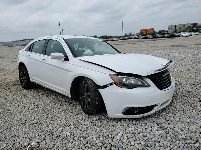 2013 Chrysler 200 Touring VIN: 1C3CCBBG6DN751711 Lot: 57344255