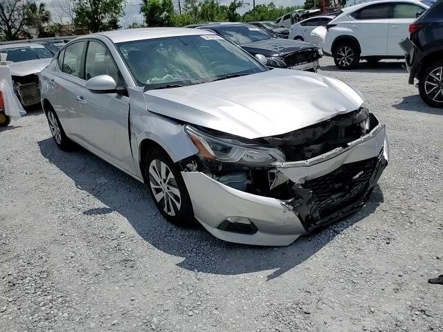 2020 Nissan Altima S VIN: 1N4BL4BV5LC213597 Lot: 56784225