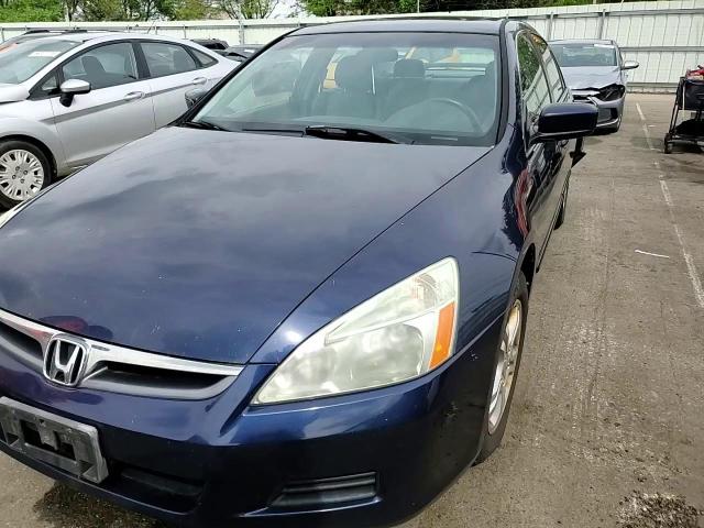 2007 Honda Accord Ex VIN: 1HGCM56867A103392 Lot: 56128425
