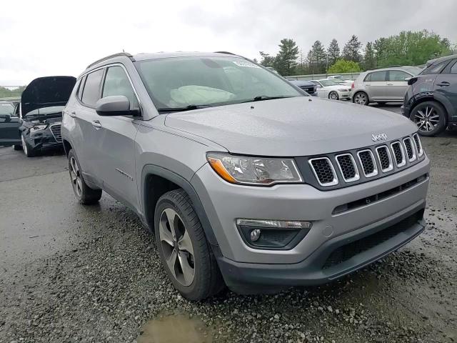 2018 Jeep Compass Latitude VIN: 3C4NJDBB9JT180222 Lot: 56979395
