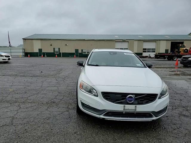 2016 Volvo V60 Cross Country Premier VIN: YV4612HK8G1015369 Lot: 54868865