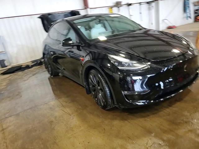 2023 Tesla Model Y VIN: 7SAYGDEF8PF643276 Lot: 57080975