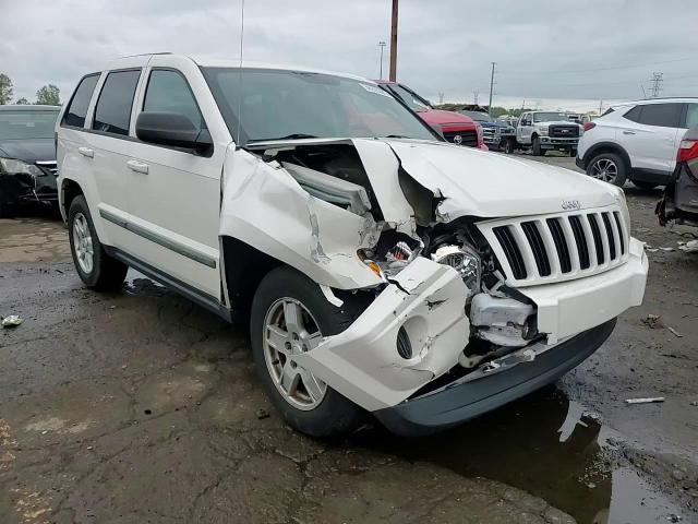 2007 Jeep Grand Cherokee Laredo VIN: 1J8GR48K87C610537 Lot: 56955385
