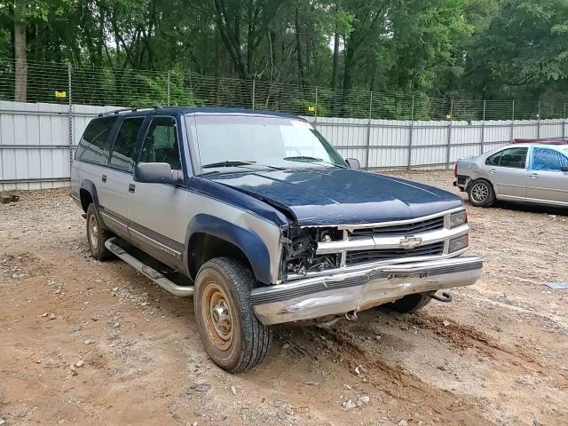 1995 Chevrolet Suburban K2500 VIN: 1GNGK26NXSJ321118 Lot: 58260485