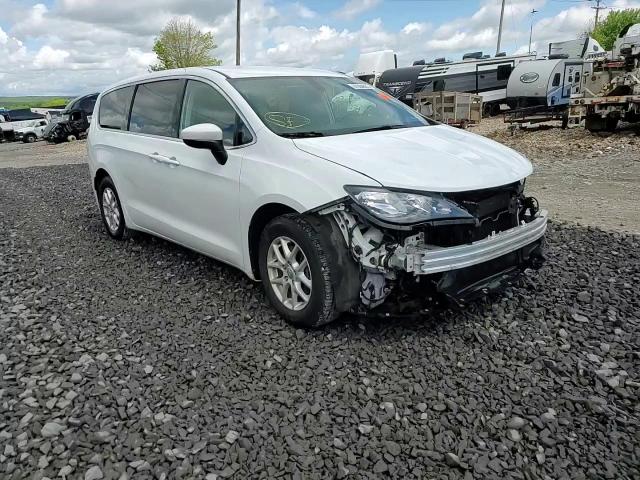2017 Chrysler Pacifica Lx VIN: 2C4RC1CG3HR753102 Lot: 57064655