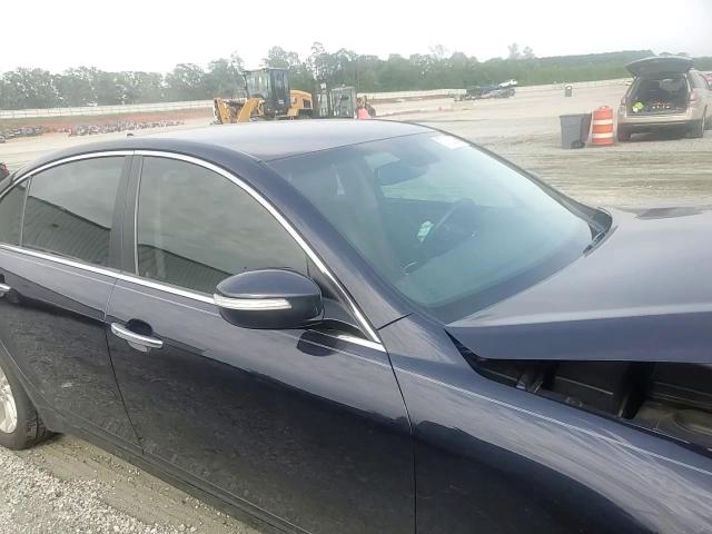 2009 Hyundai Genesis 3.8L VIN: KMHGC46E29U022051 Lot: 57352695