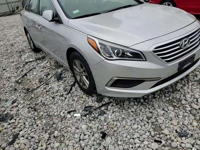 2017 Hyundai Sonata Se VIN: 5NPE24AF6HH565698 Lot: 56892205