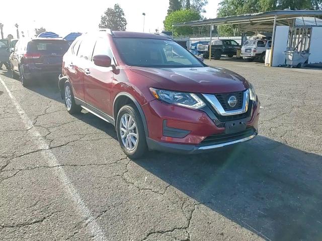 2018 Nissan Rogue S VIN: 5N1AT2MT1JC805190 Lot: 56818595