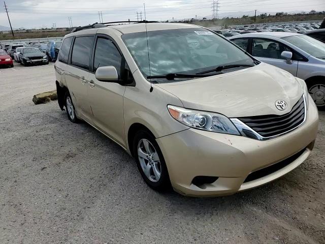 2012 Toyota Sienna Le VIN: 5TDKK3DC6CS276676 Lot: 56898135