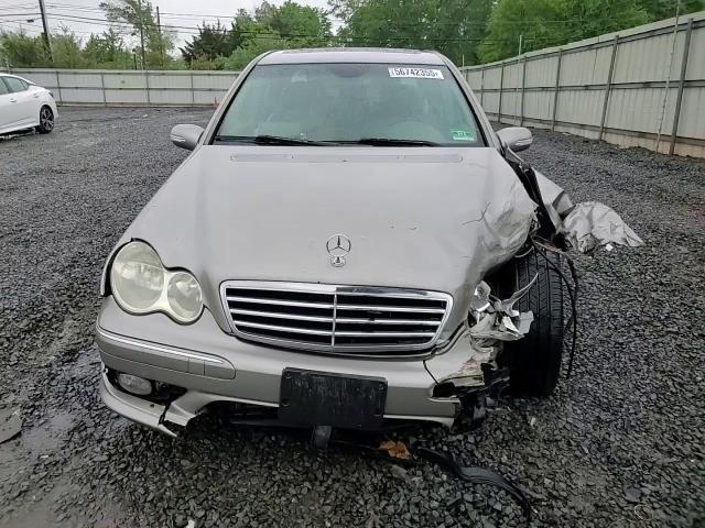 2005 Mercedes-Benz C 230K Sport Sedan VIN: WDBRF40J05F572730 Lot: 56742355