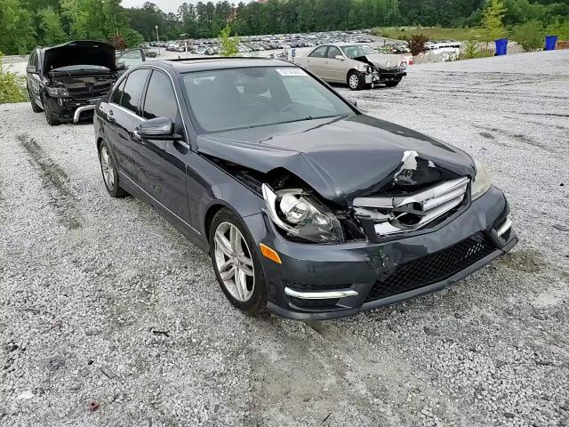 2013 Mercedes-Benz C 250 VIN: WDDGF4HB8DR272183 Lot: 57143445