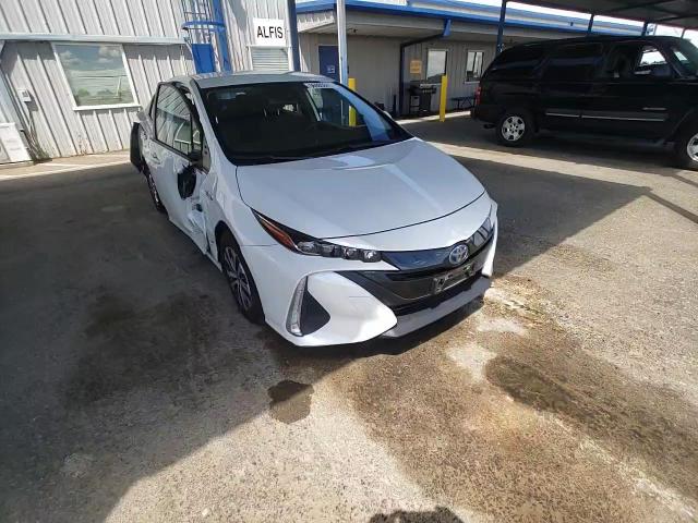 2022 Toyota Prius Prime Le VIN: JTDKAMFP4N3197665 Lot: 57339955