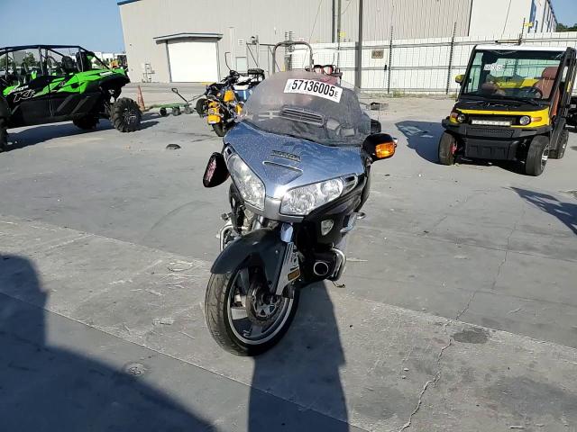 2001 Honda Gl1800 VIN: 1HFSC47031A004042 Lot: 57136005