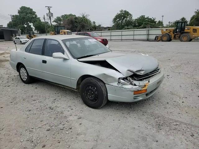 1996 Toyota Camry Dx VIN: 4T1BG12K1TU718822 Lot: 57456135